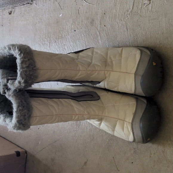 Women's off white keen boots size 7.5 - Picture 5 of 6